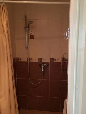 Фото номера Двухместный номер с 1 кроватью и балконом Гостевой дом Lana House г. Пярну 7