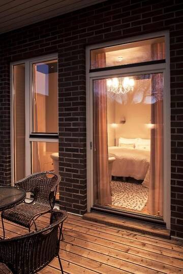 Фото номера Улучшенный двухместный номер с 1 кроватью Отель Frost Boutique Hotel г. Пярну 5
