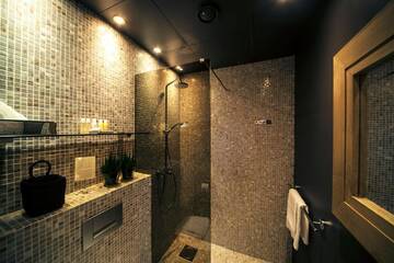 Фото номера Улучшенный двухместный номер с 1 кроватью Отель Frost Boutique Hotel г. Пярну 4