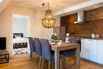Фото номера Люкс с 2 спальнями и балконом Отель Frost Boutique Hotel г. Пярну 3