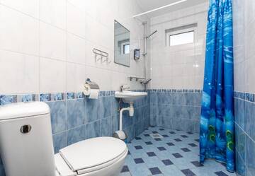Фото номера Трехместный номер Отели типа «постель и завтрак» Kapten Krantz Guesthouse г. Пярну 5