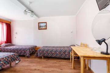 Фото номера Трехместный номер Отели типа «постель и завтрак» Kapten Krantz Guesthouse г. Пярну 4