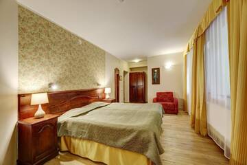 Фото номера Улучшенный двухместный номер с 1 кроватью Отель Hotel Legend г. Пярну 7
