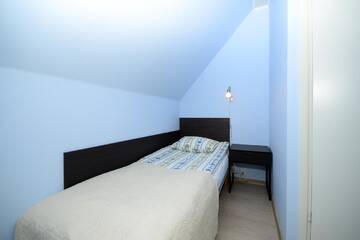 Фото номера Трехместный номер с душем Гостевой дом Aisa Guesthouse г. Пярну 2