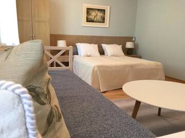 Фото номера Двухместный номер с 1 кроватью Гостевой дом Tulbi Guesthouse г. Пярну 7