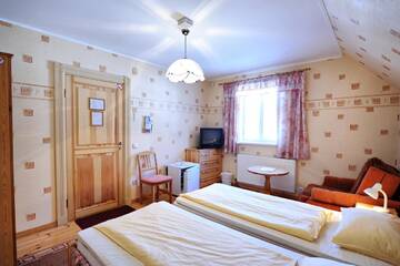 Фото номера Двухместный номер с 1 кроватью или 2 отдельными кроватями Отель Villa Johanna Guesthouse г. Пярну 6