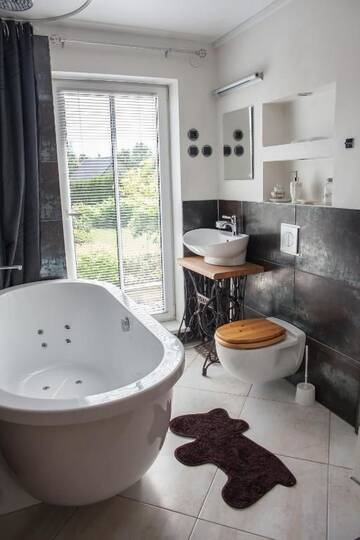 Фото номера Дом с 5 спальнями и сауной Дома для отпуска Allika Holiday House г. Пярну 66