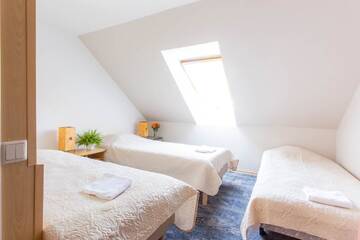 Фото номера Трехместный номер с душем Гостевой дом Pärnu Villa Harmony г. Пярну 4