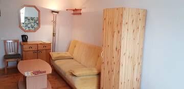 Фото номера Трехместный номер с собственной ванной комнатой вне номера Хостелы Ranna Hostel г. Пярну 7