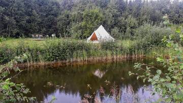 Фото номера Шатер Комплексы для отдыха с коттеджами/бунгало Fishing Village г. Пярну 6