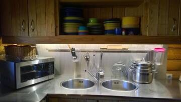 Фото номера Дом с 2 спальнями Шале Markna Holiday Homes г. Пярну 16