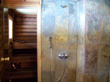 Фото номера Дом с 2 спальнями Шале Markna Holiday Homes г. Пярну 23