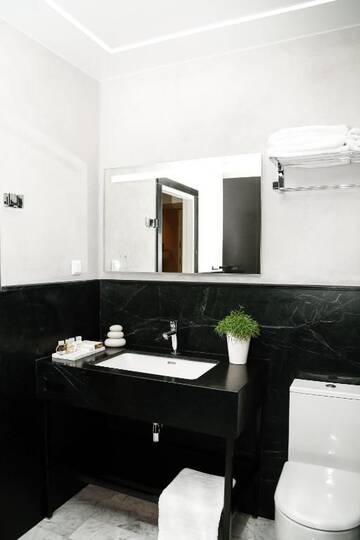 Фото номера Люкс с сауной Апарт-отели Dönhoff Residence г. Пярну 21